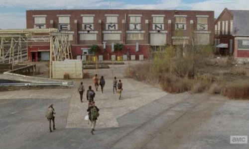 Ah home sweet mother of hell on earth (possibly) home ... the lead group arrives at Terminus, eerily quiet, guarded in the most lax manner possible and they may, just may, be on the menu (image (c) Glen Page/AMC via tv.com)