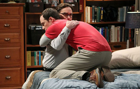 Leonard (Johnny Galecki) and Sheldon (Jim Parsons) embrace in a sad moment, proof that the episode won't be able Ewoks and Rebels' celebrations (image via Seat 42F (c) CBS)