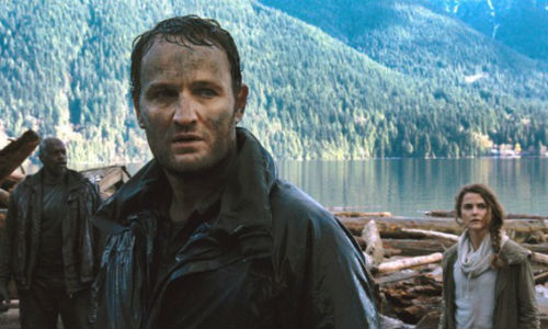 Malcolm and Ellie represent the very best of humanity who understand it is not wholly their world anymore and that accommodation and mutual benefit and trust is the order of the day; their voices sadly do not prevail, a point noted sadly towards the end of Dawn ... in a touching exchange between Malcolm and Caesar (image via Digital Spy)