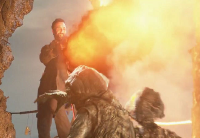 Burn Skitters burn! Tom takes out the enemy with fiery determination (image via Following the Nerd (c) TNT)