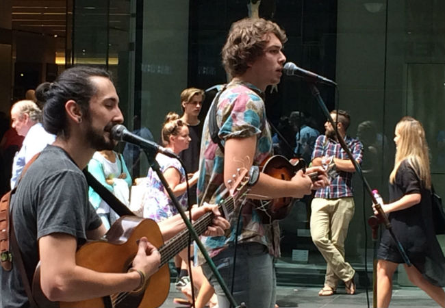 Winterbourne in full flight (Pitt Street Mall, Sydney, 15 November 2014)