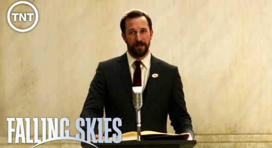 Tom did his best to inspire the crowds, even getting a new suit and haircut for the occasion - clearly the barbers and tailors of Earth hid away for the duration - but it wasn't enough to give Falling Skies the inspiring Independence Day ending they so clearly craved (image via YouTube (c) TNT)