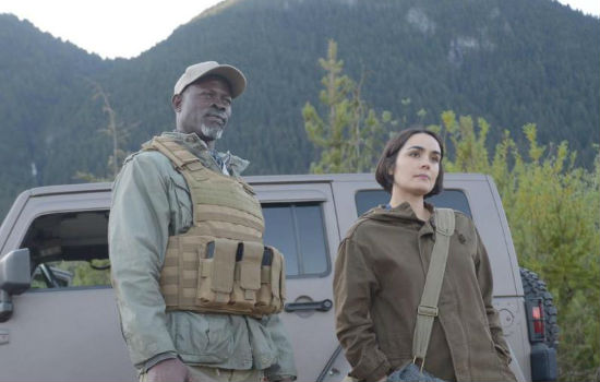 Off beyond the wall, Theresa hopes, with CJ's help, to find Ben alive and well like Xander and hassler but luck it seems is tragically not on her side ... or is it? (image via Spoiler Tv (c) Fox)